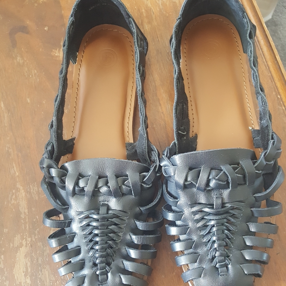 Black sandals